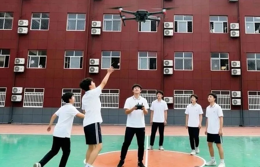无人机飞行训练